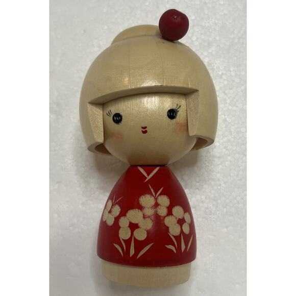 Vintage 4.5" JAPANESE Wooden KOKESHI DOLL Traditional JAPAN Mid-Century FIGURINE - Picture 5 of 6